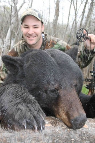 4 THINGS EVERY BEAR HUNTER SHOULD BRING TO CAMP